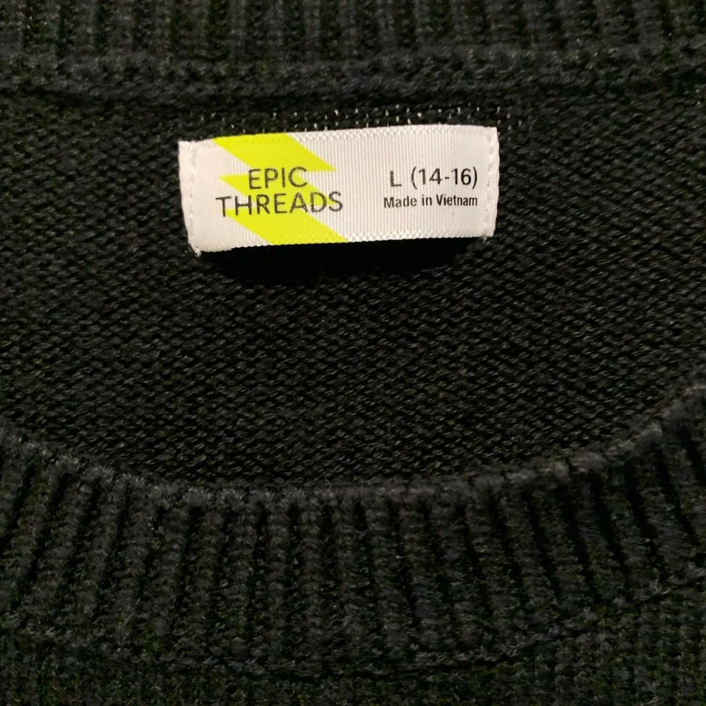 Epic Threads kids black sweater with glitter heart. Size L. (14-16) - Picture 3 of 6